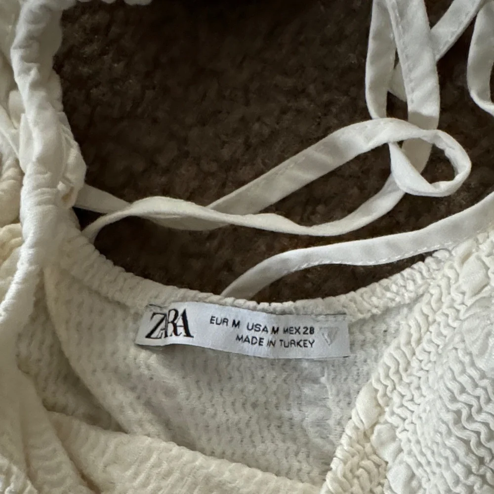 Zara White Puff Sleeve Blouse